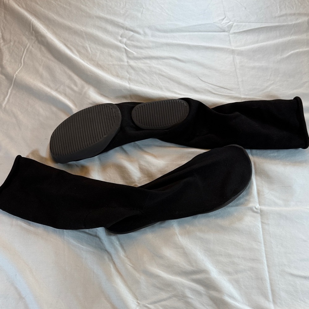 Yeezy Pods - sz 3 fits US 11-13 - blk